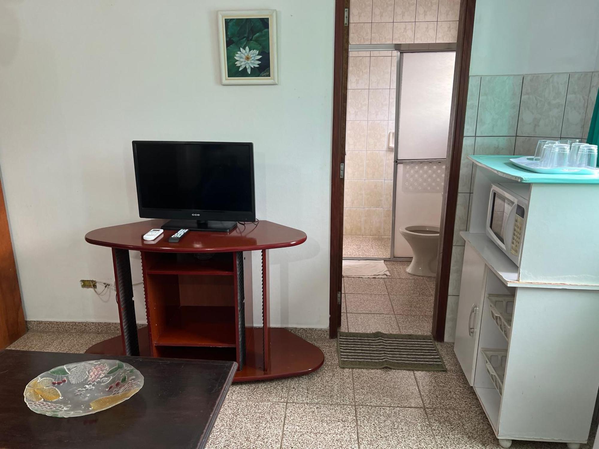 Aptos Familia Com Ar Condicionado Ubatuba Praia Pereque Acu Eksteriør bilde
